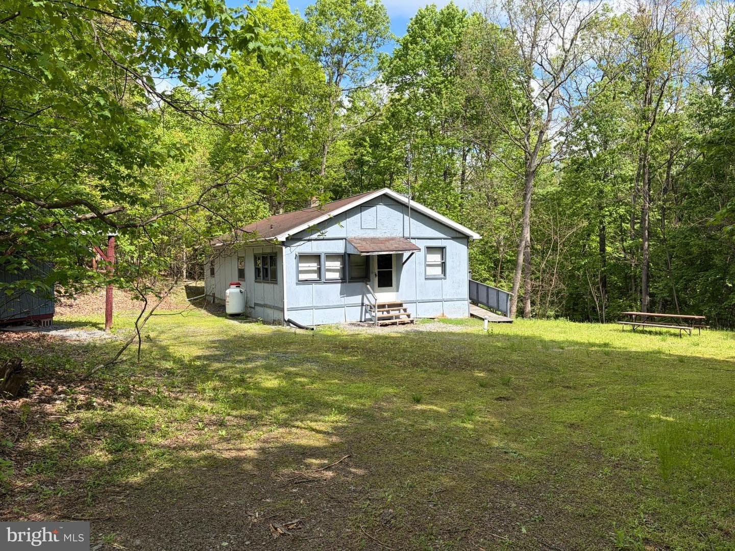 9766 Valley View Road photo 3