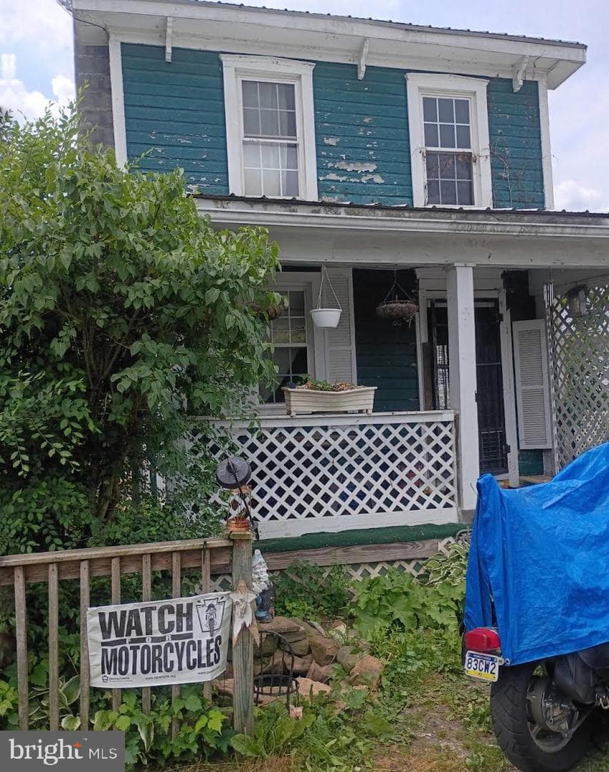 726 Water Street photo 1