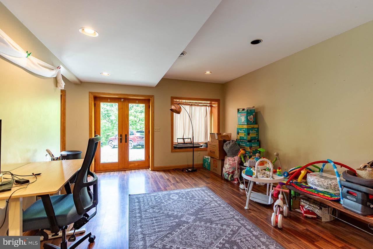 6882 Hungry Hollow Road photo 25