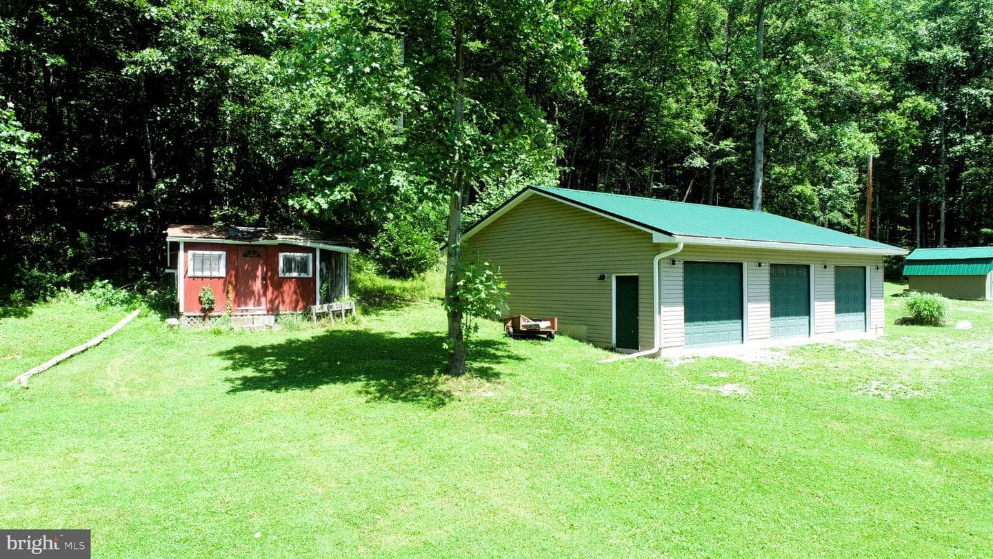 2976 Charter Oak Rd photo 11