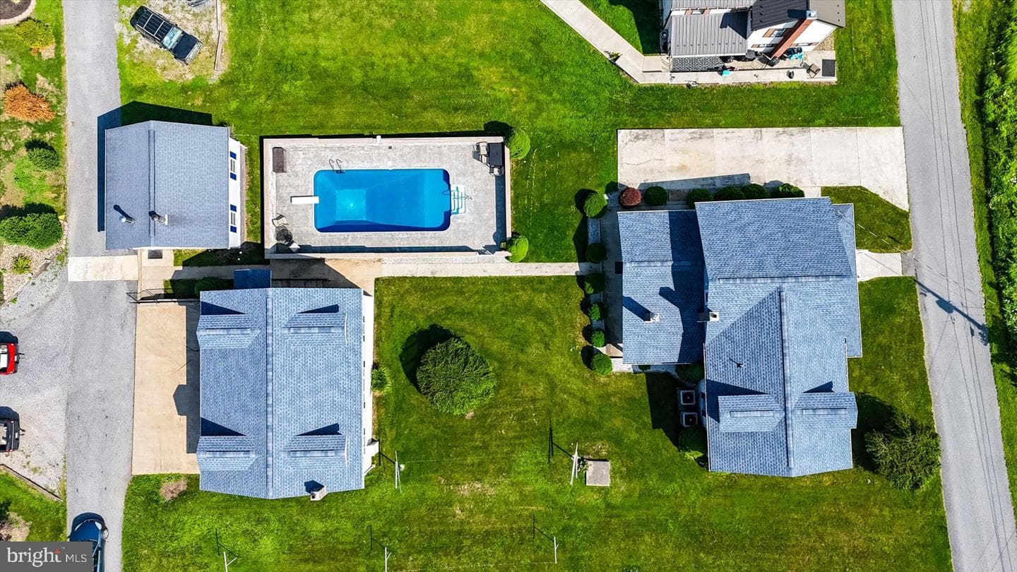 20228 2nd Street photo 47