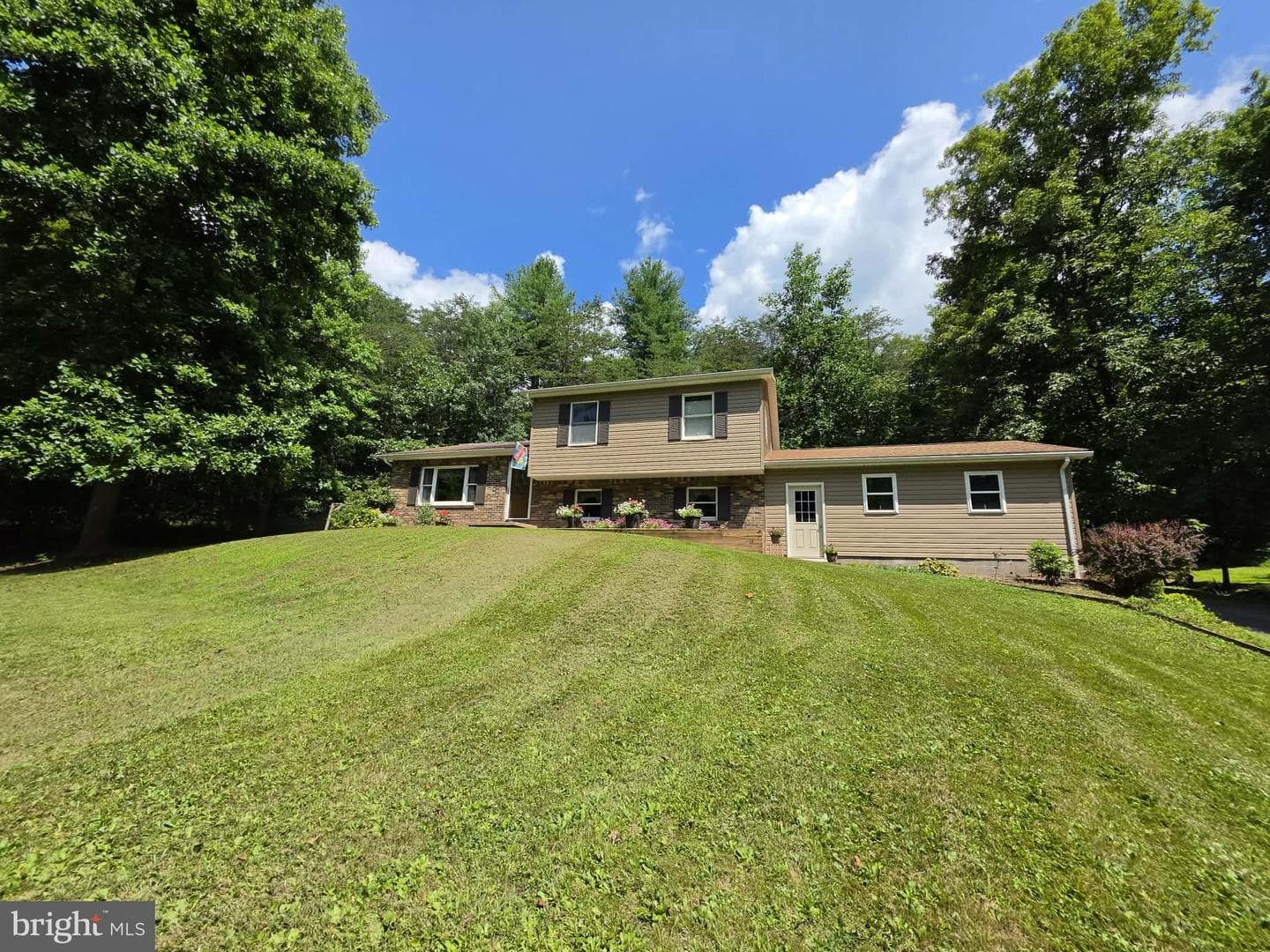 17735 Smith Valley Road photo 1