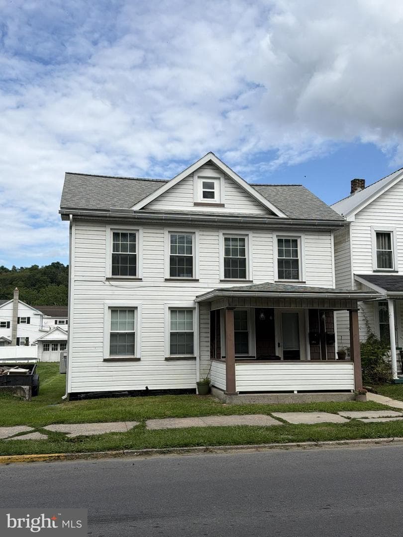1427 Moore Street photo 1