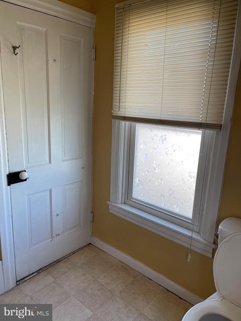 8 Foster Street photo 6