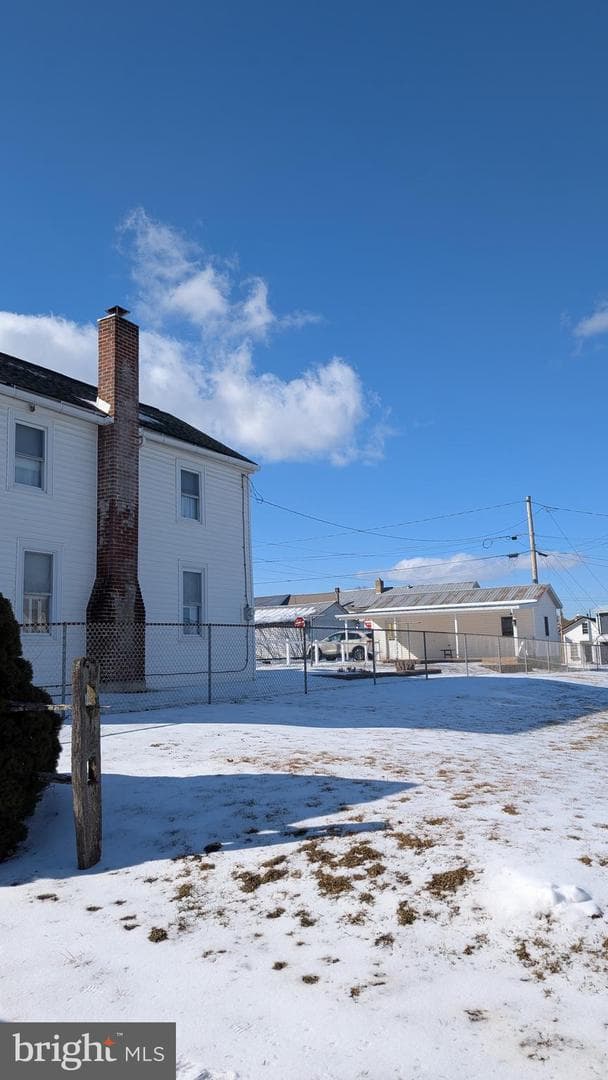 208 Main Street photo 2