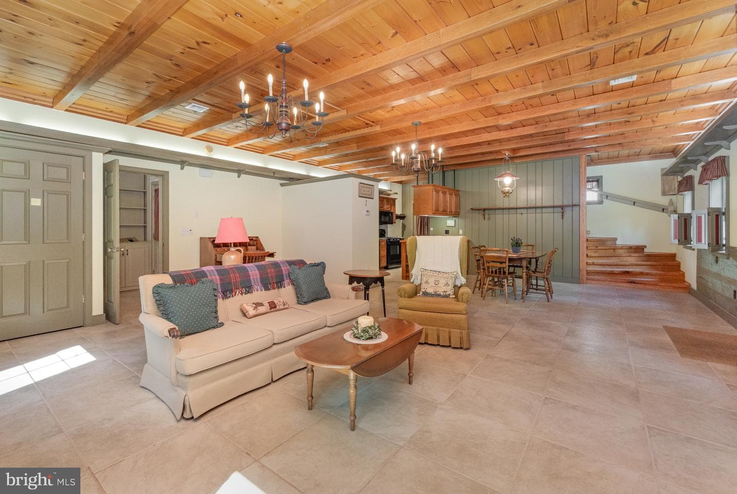 36 Sassafras Lane photo 7