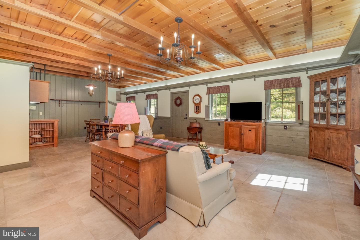36 Sassafras Lane photo 8