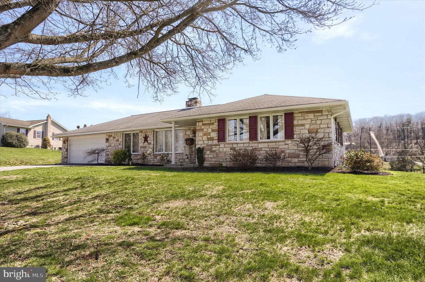 162 Oak Drive photo 3
