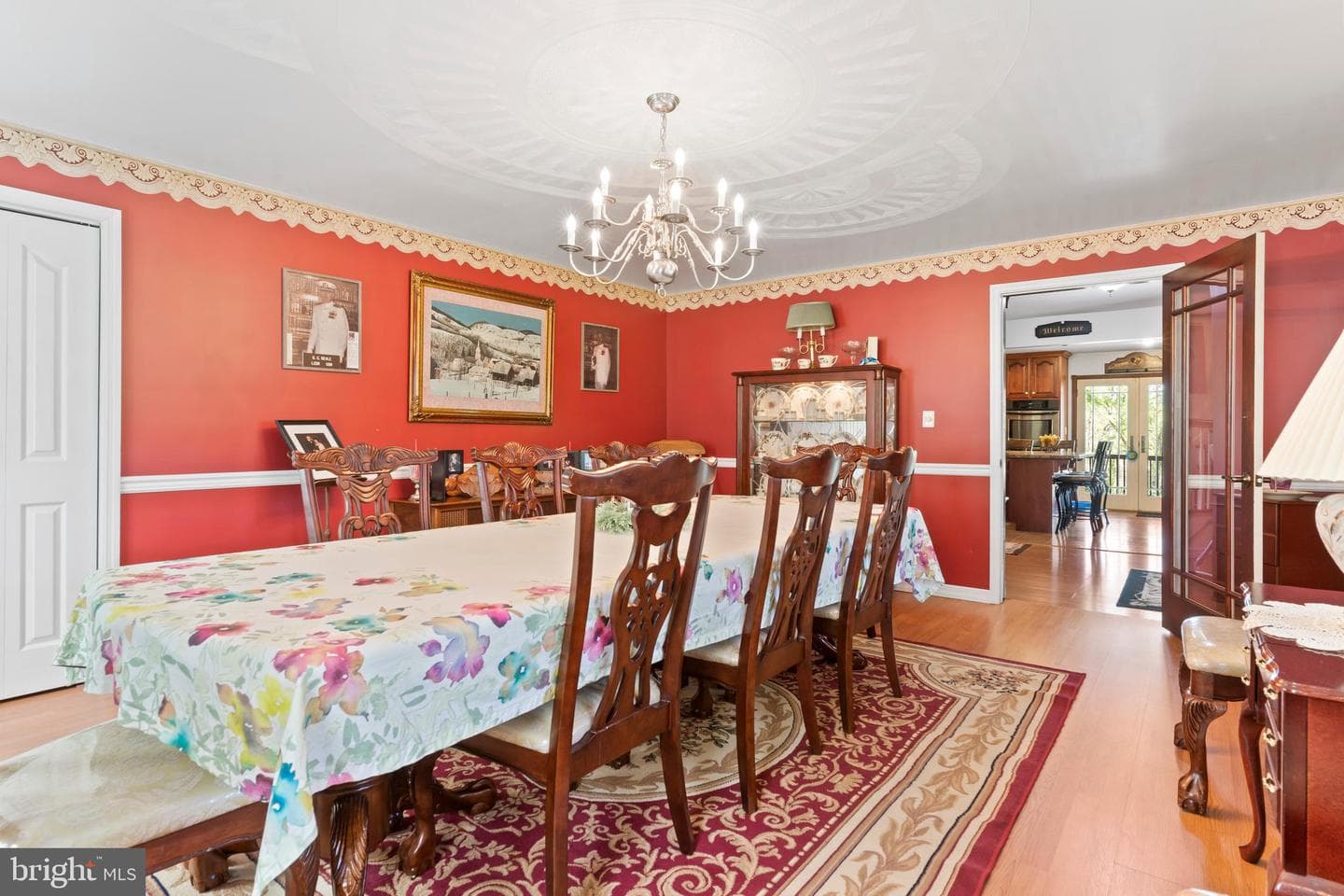 2582 Middle Road photo 17