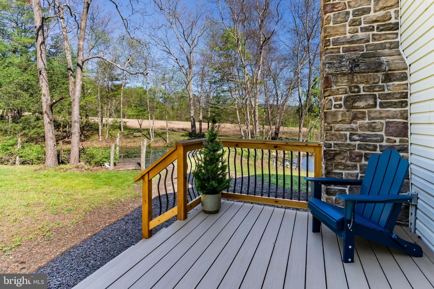 2582 Middle Road photo 20