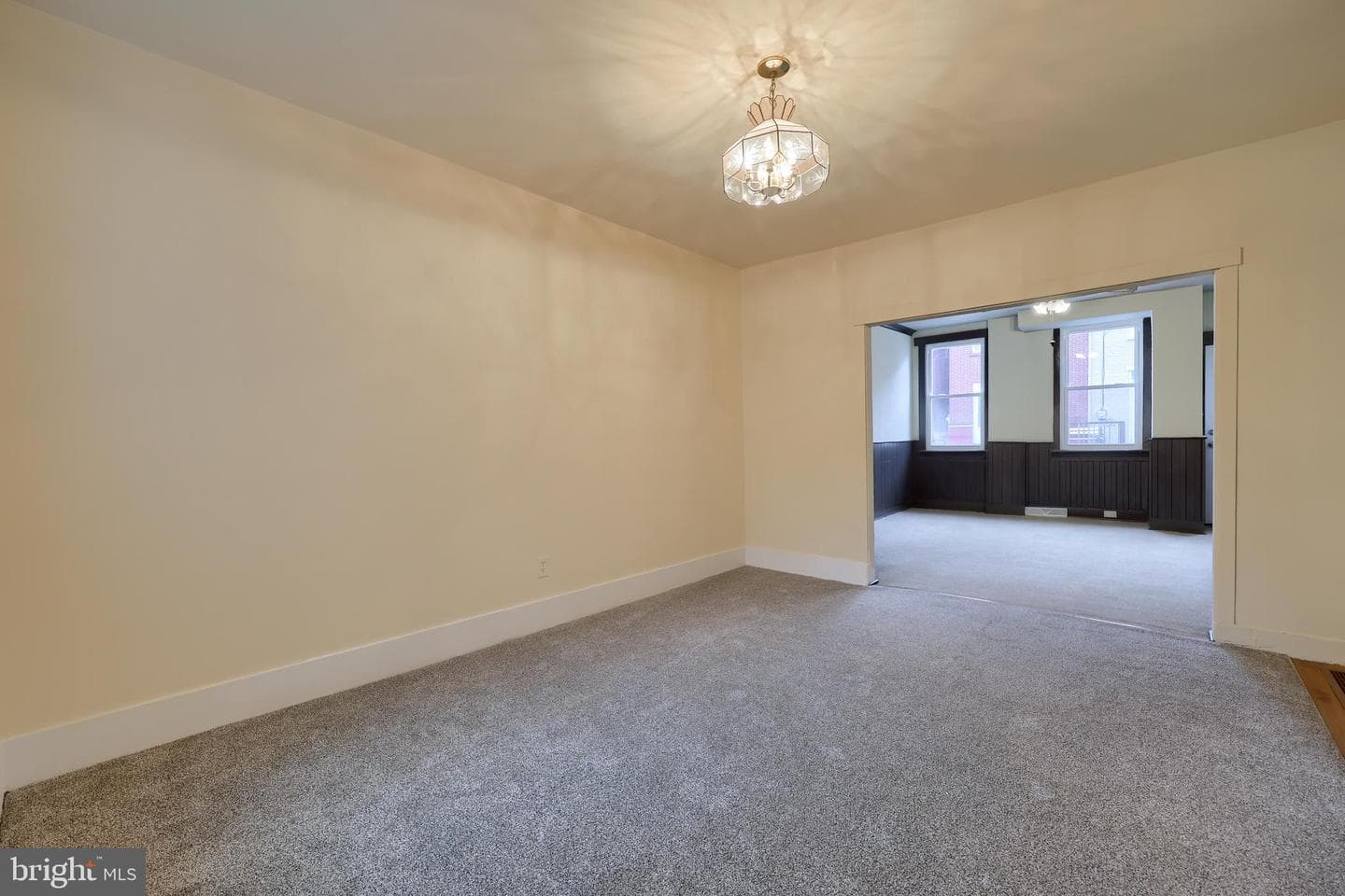 213 Perry Street photo 12