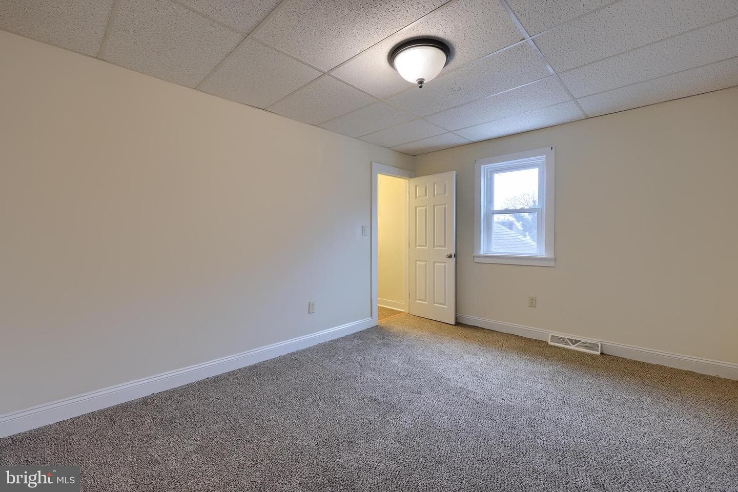 213 Perry Street photo 23