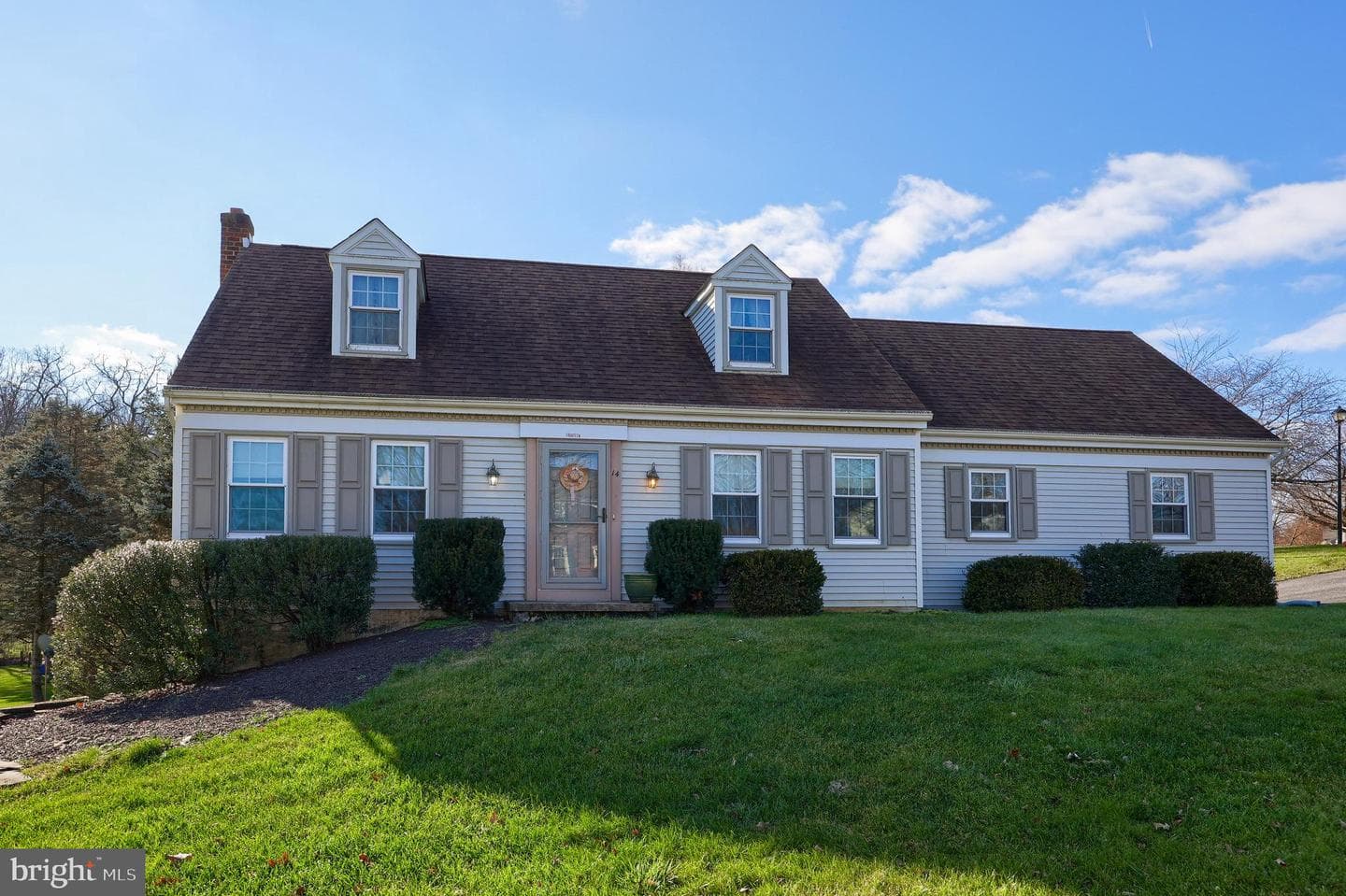 14 Eastbrooke Drive photo 1