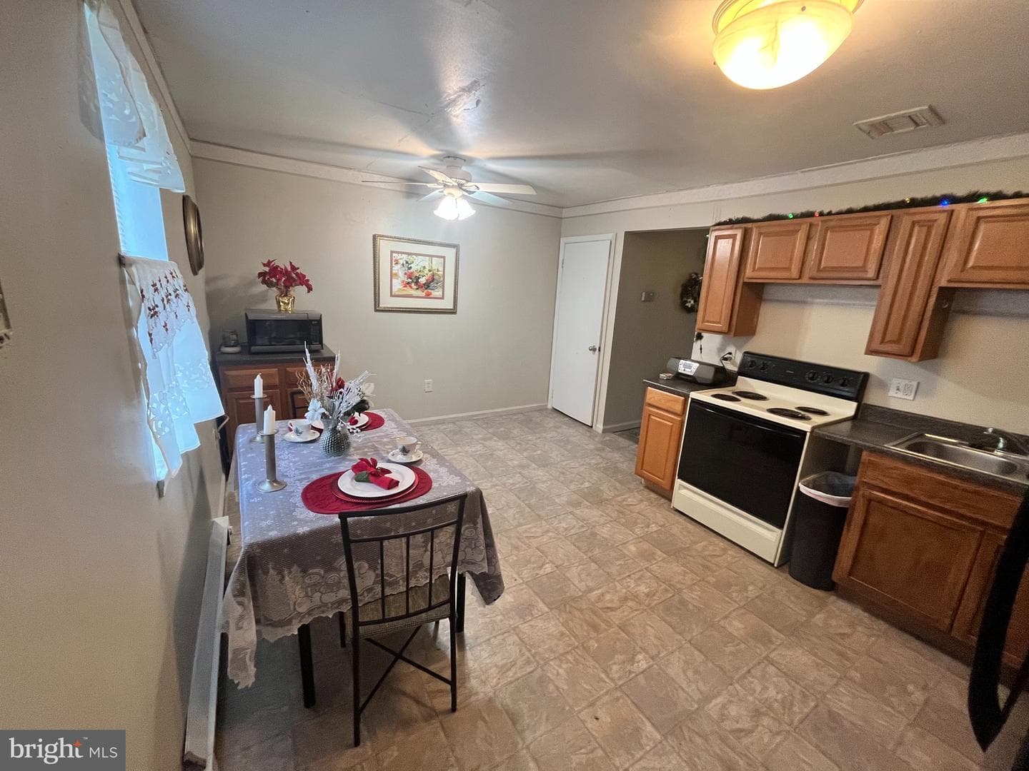 1058 Cloverton Drive photo 8