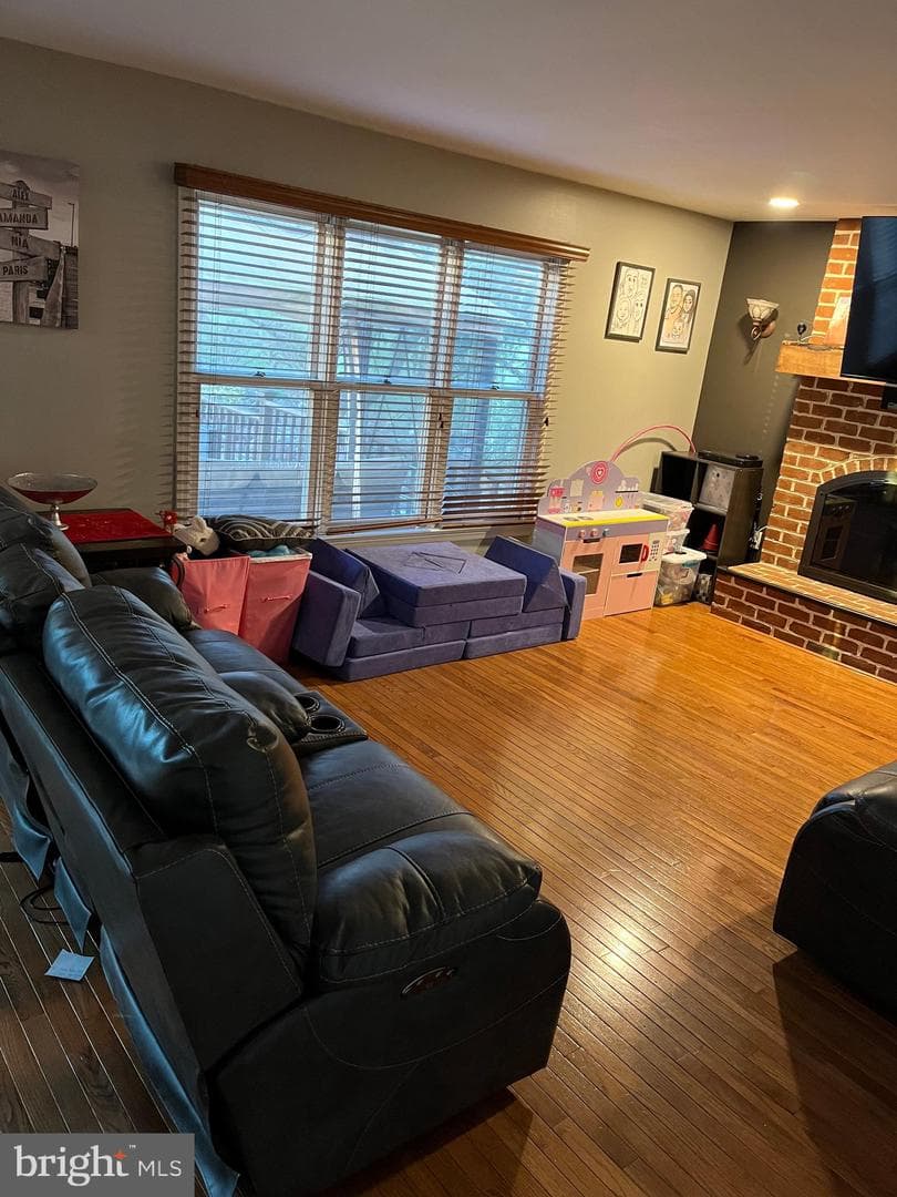 365 Copley Drive photo 8