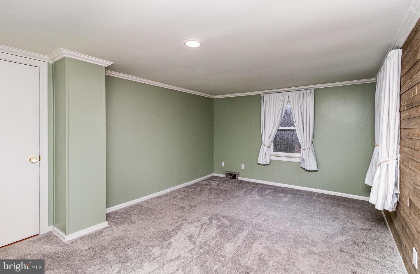 1 N Fulton Street photo 15