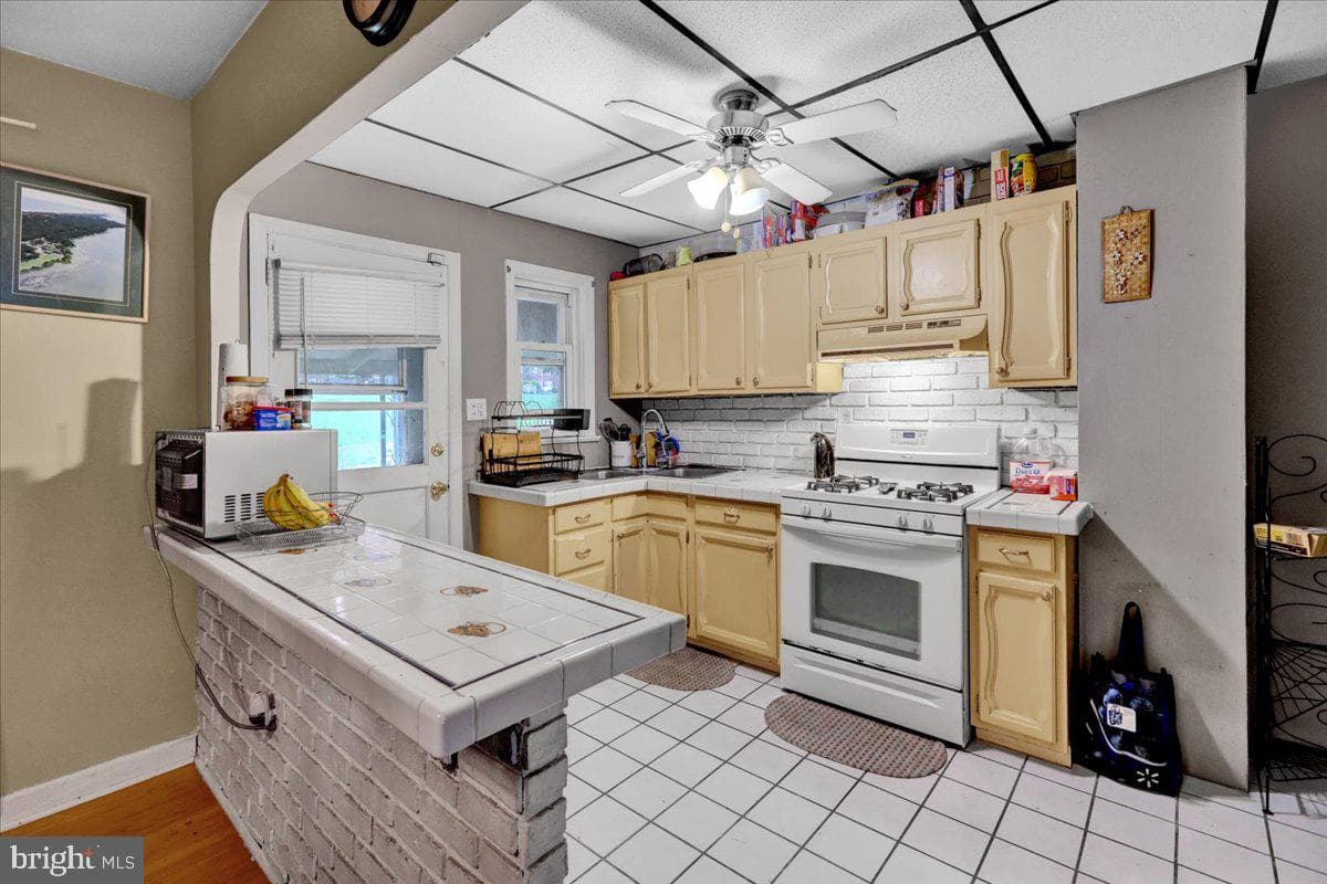 1232 Fremont Street photo 15