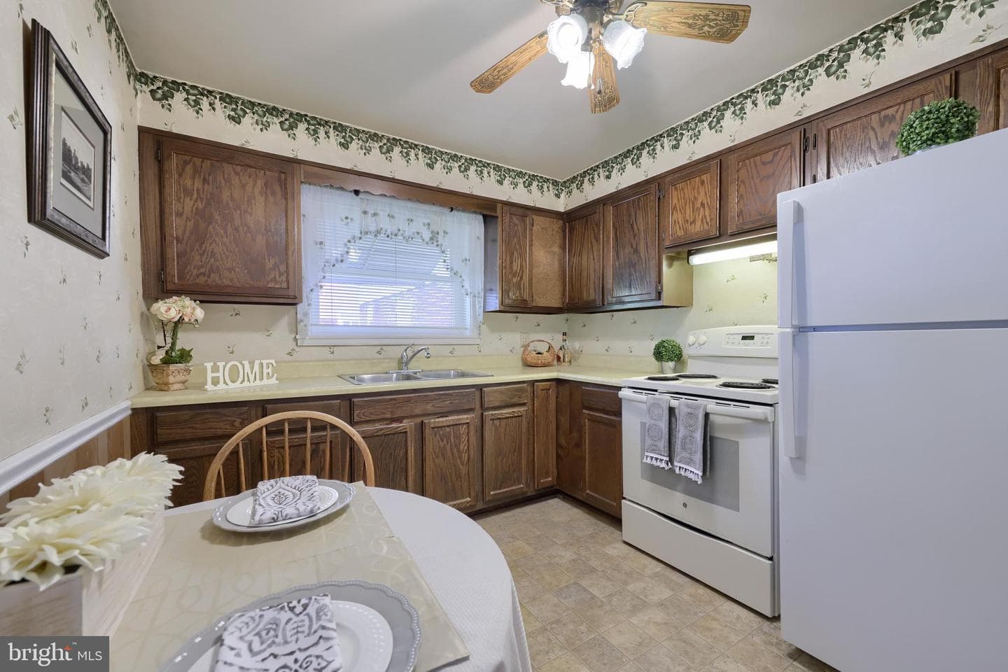 813 5th Street photo 14