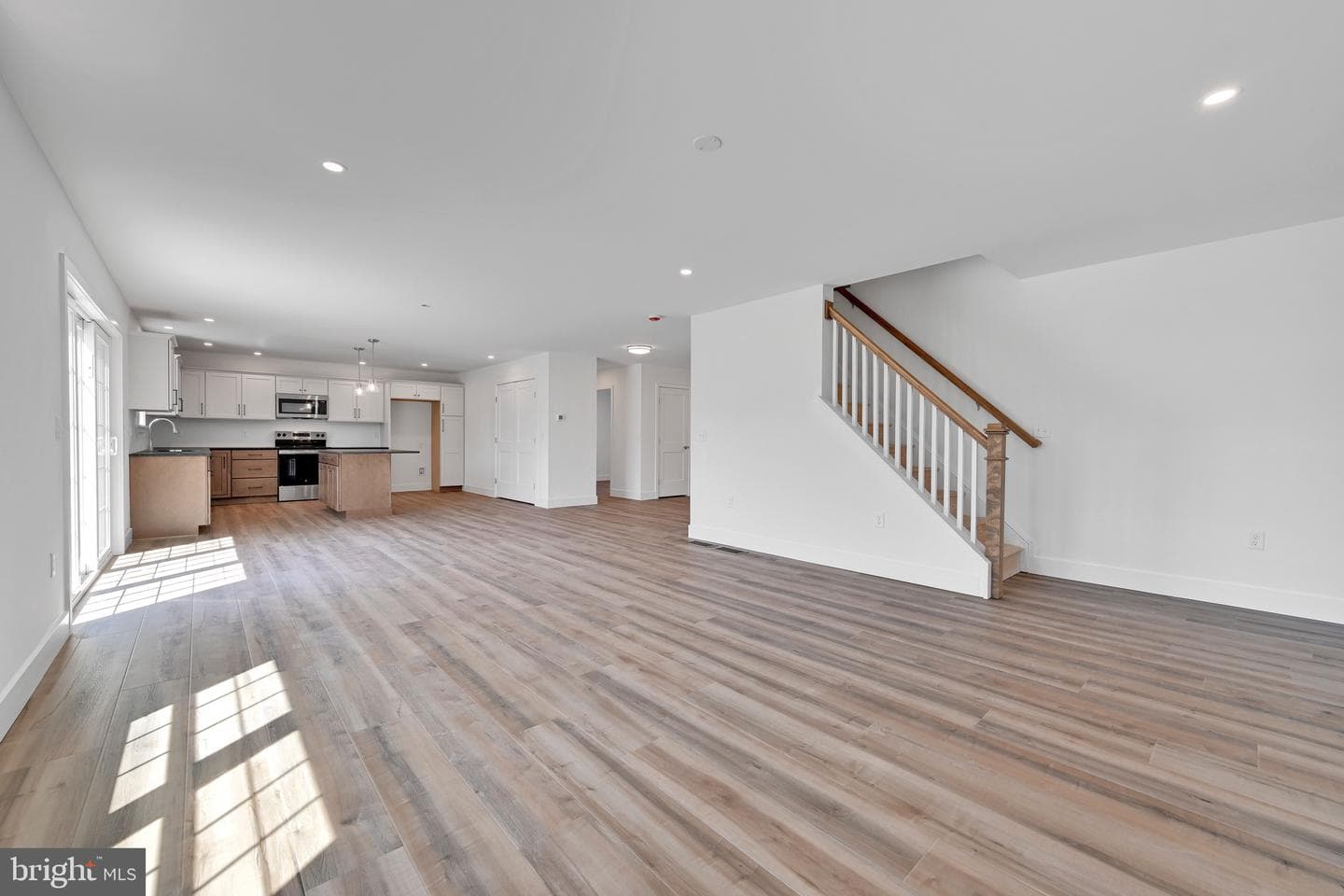 330 W Fritz Avenue photo 6