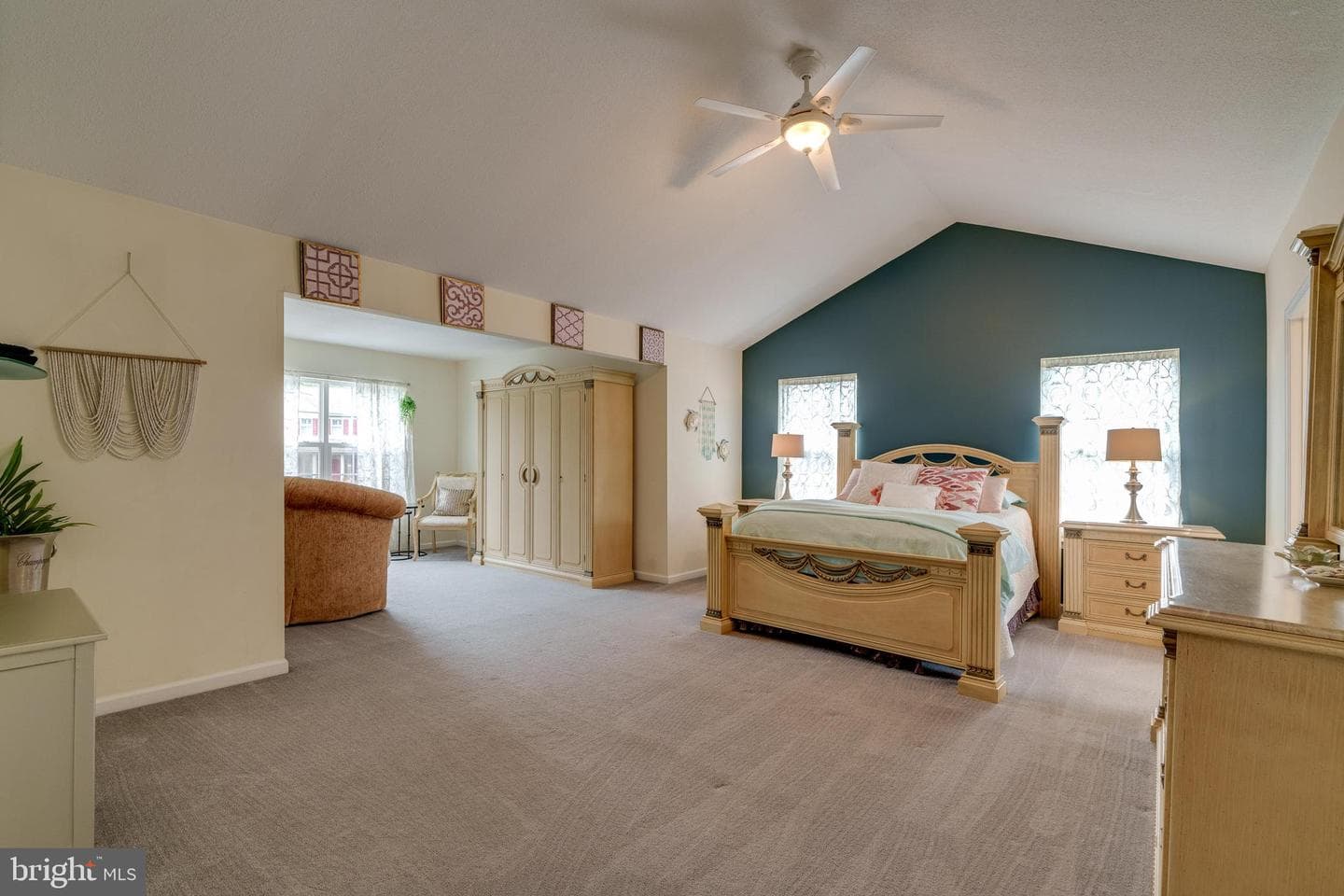 129 Julia Lane photo 6