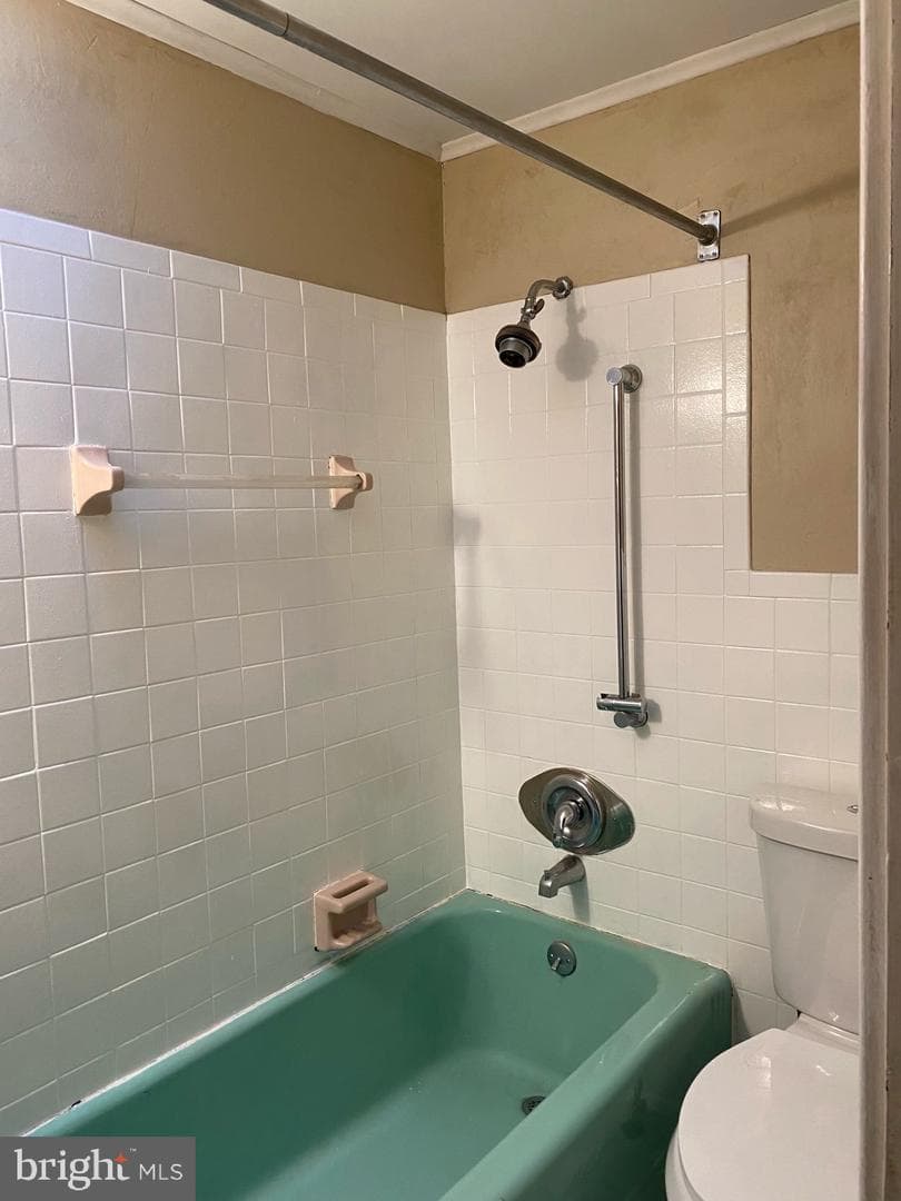 639 George Street photo 10