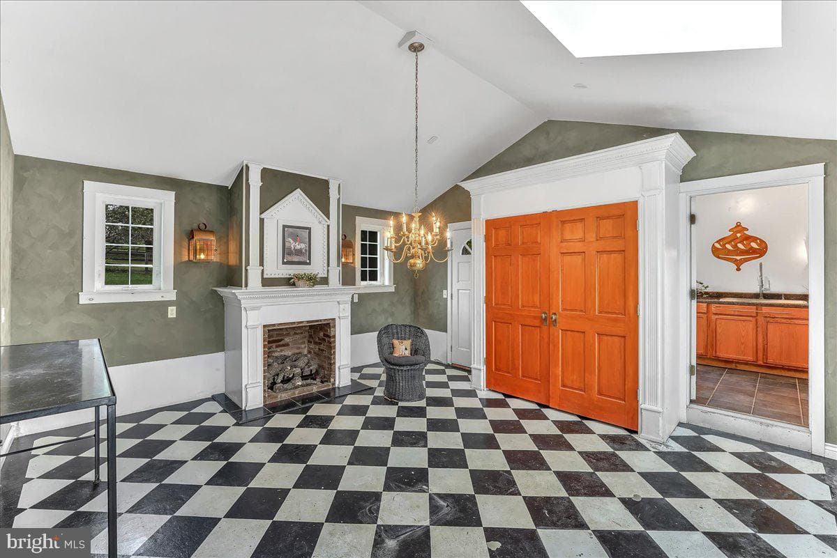 650 Bell Road photo 9