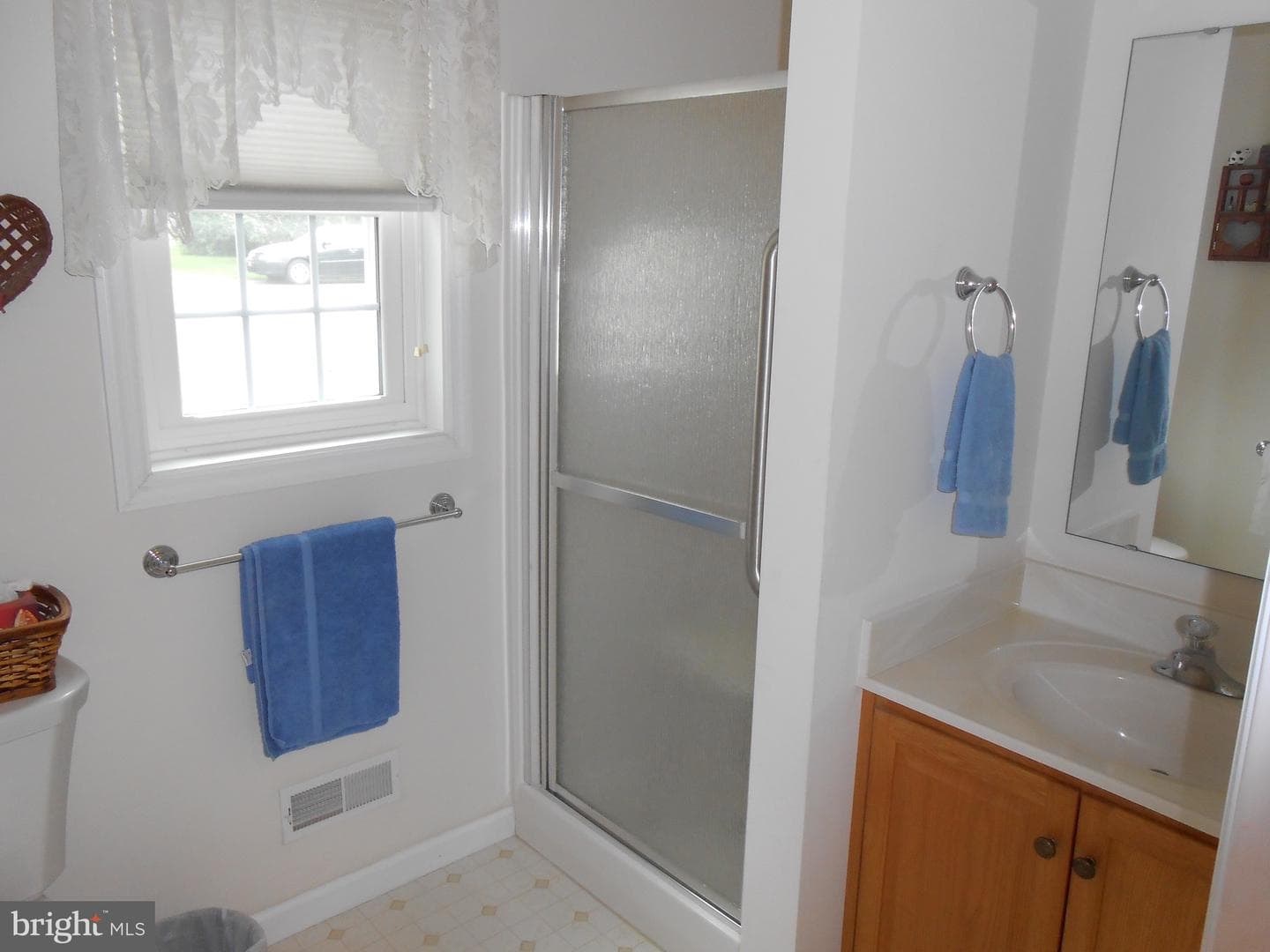 402 Thrush Drive photo 14