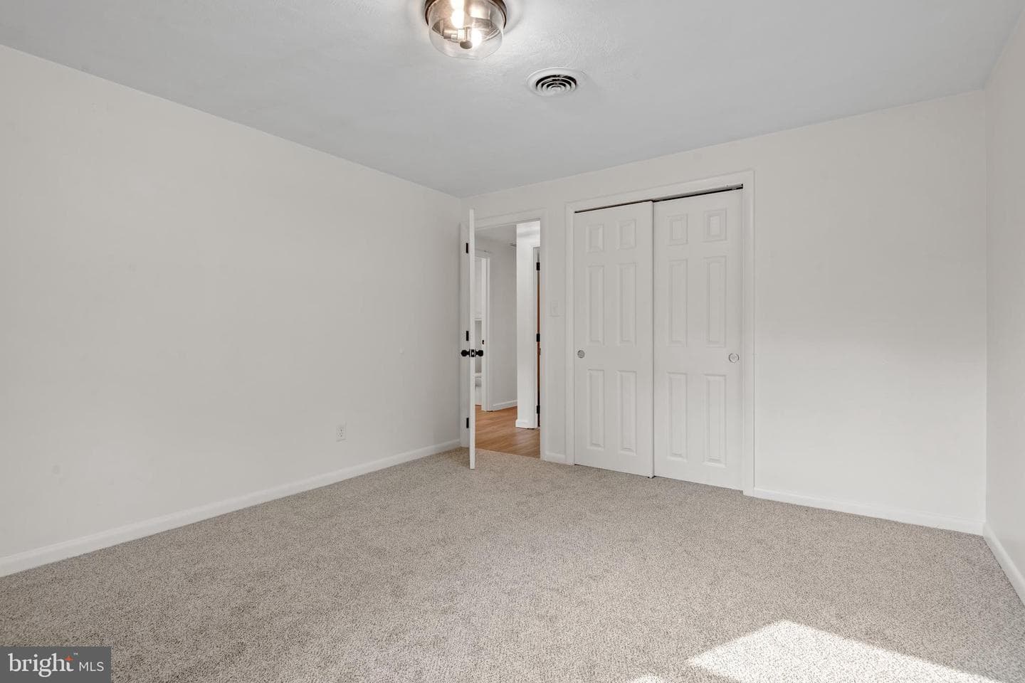 5464 Strasburg Road photo 18