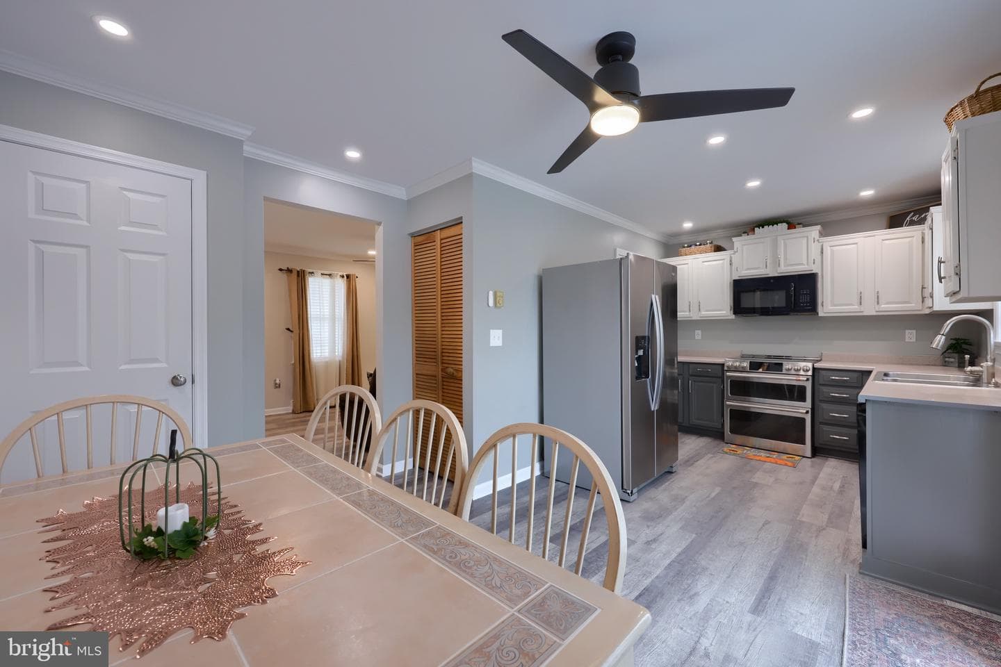 112 Ashley Drive photo 14