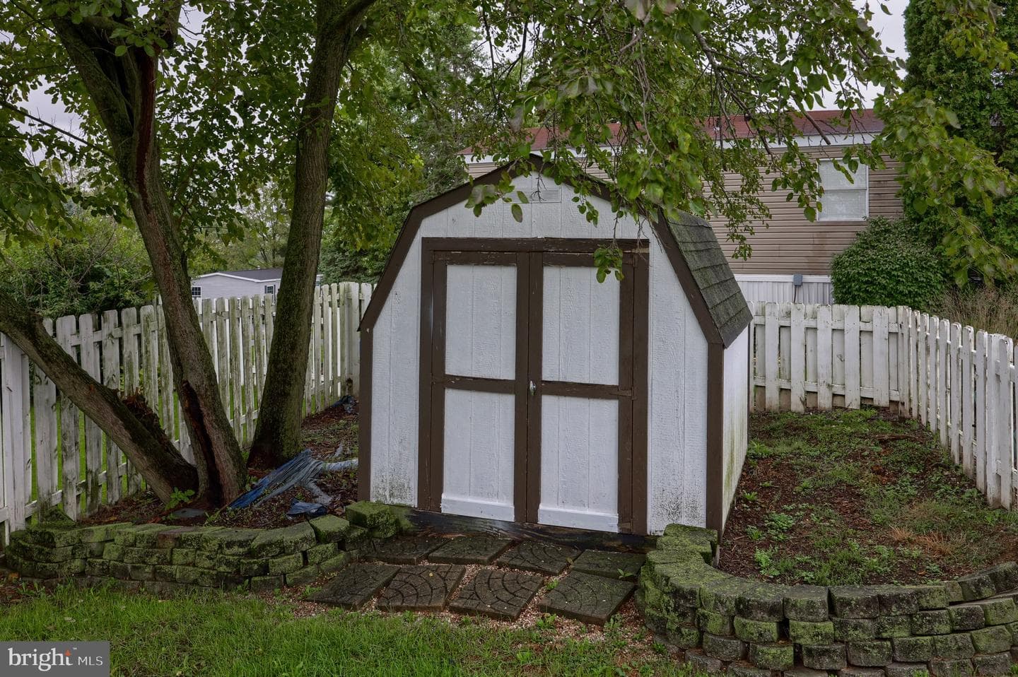 112 Ashley Drive photo 29
