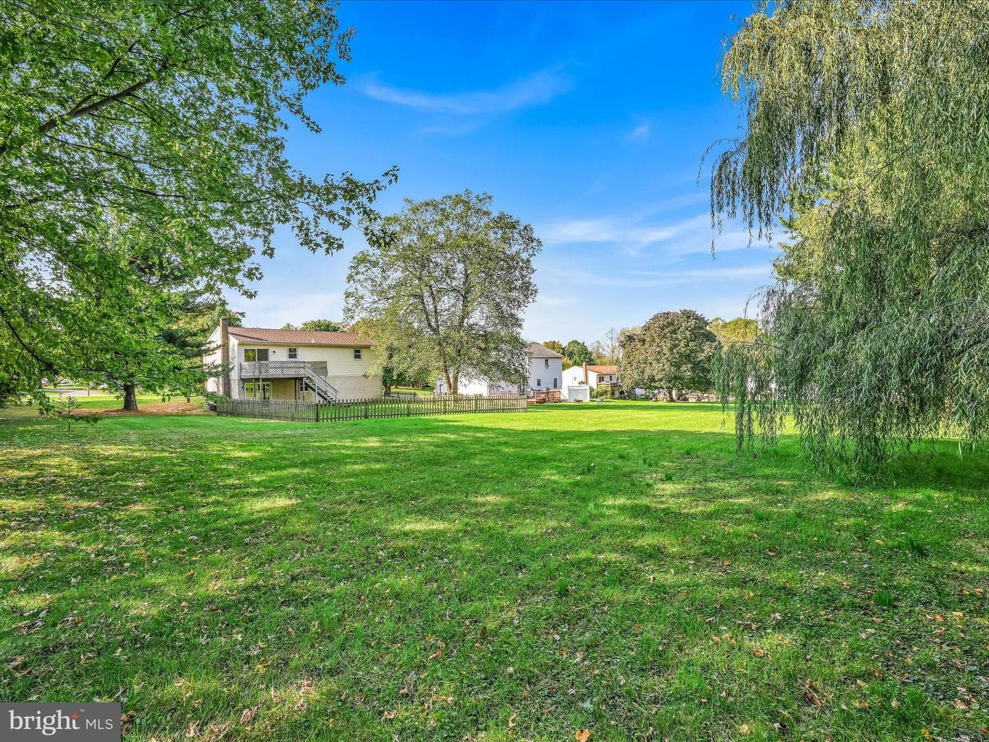 110 Den Mar Drive photo 34