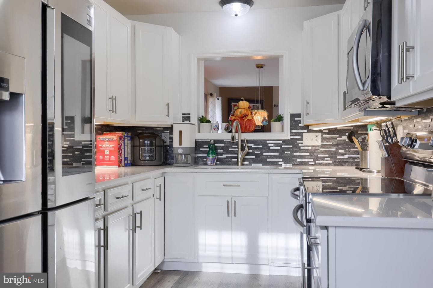 208 Winding Hill Drive photo 11