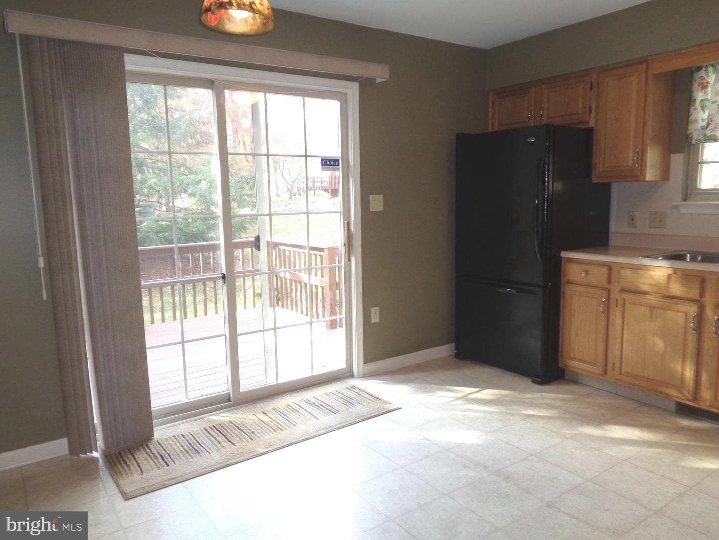 142 Langley Square photo 24