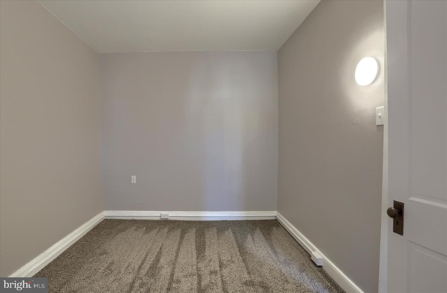 534 Lancaster Avenue photo 29