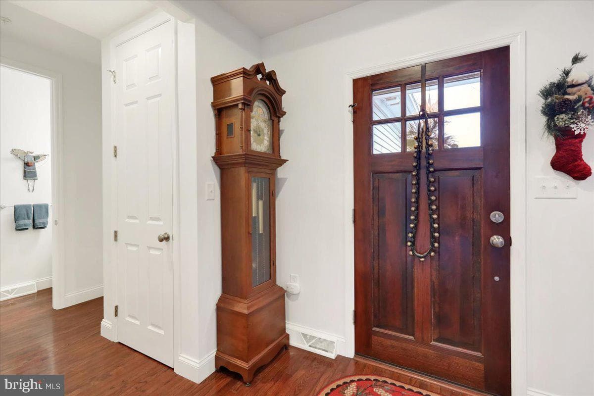 215 Steepbank Road photo 3
