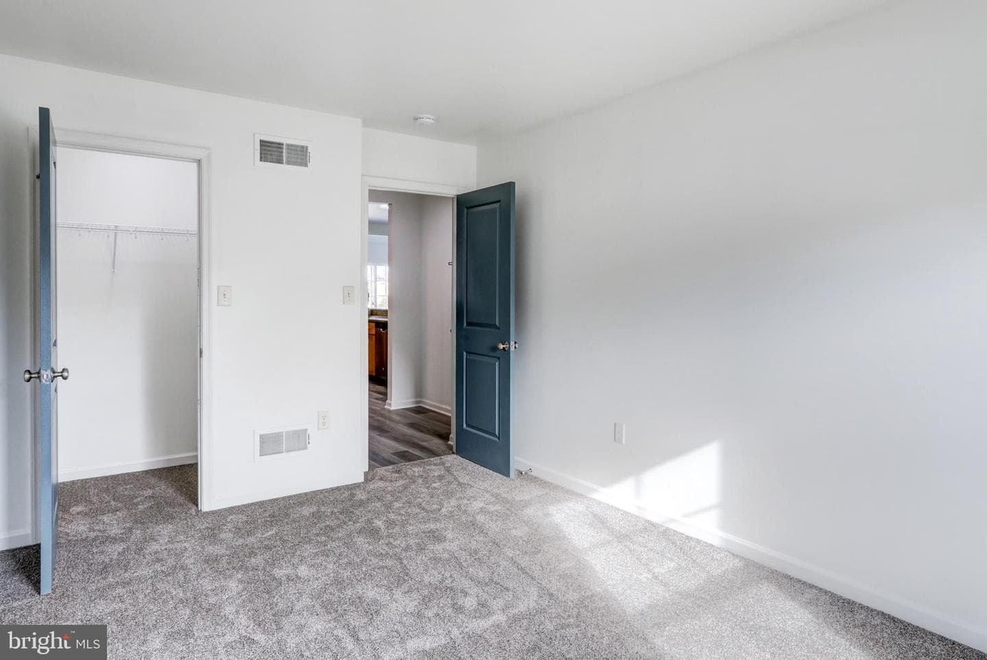 413 Pratt Circle photo 20