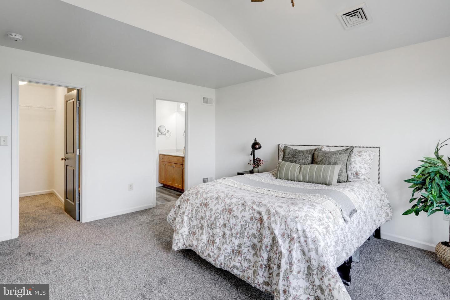 413 Pratt Circle photo 22