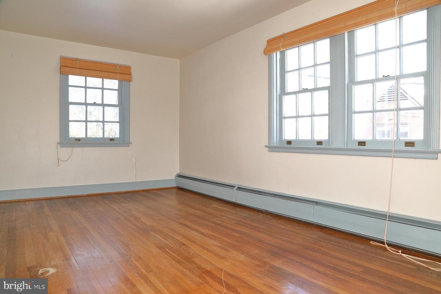 611 E College Avenue photo 32