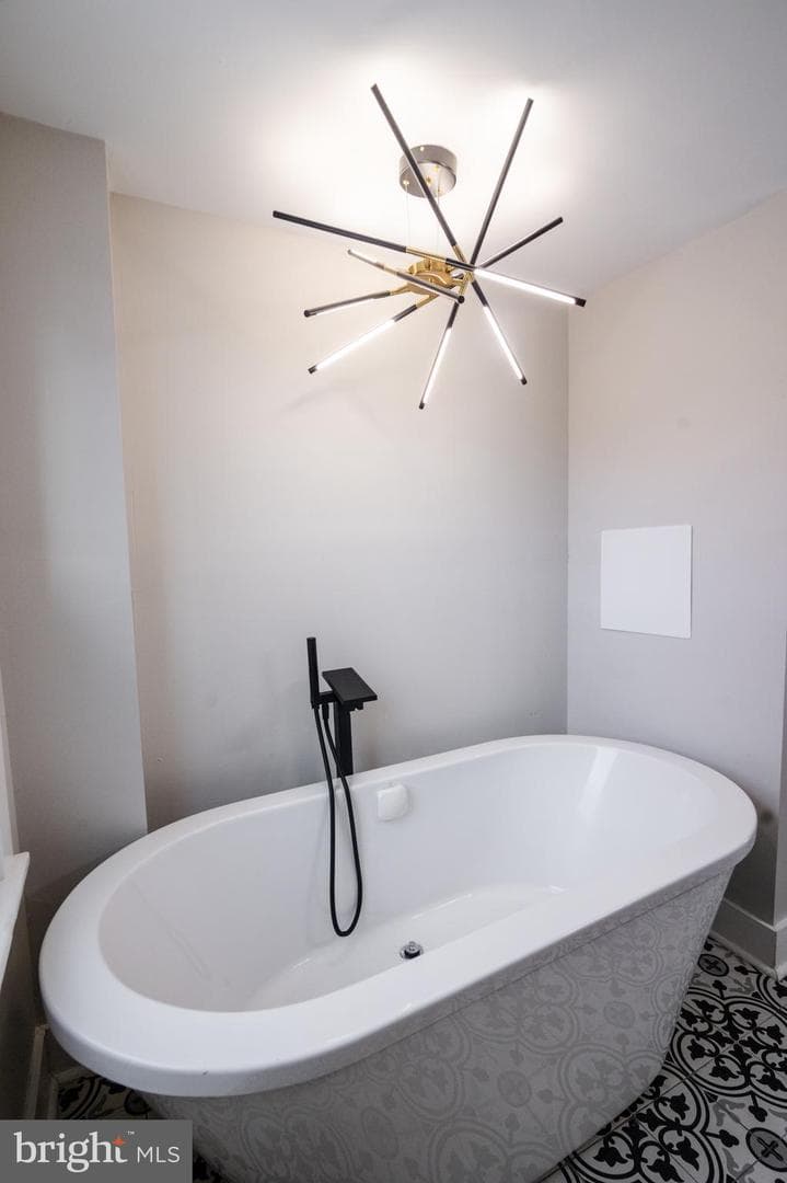 453 Saint Joseph Street photo 24