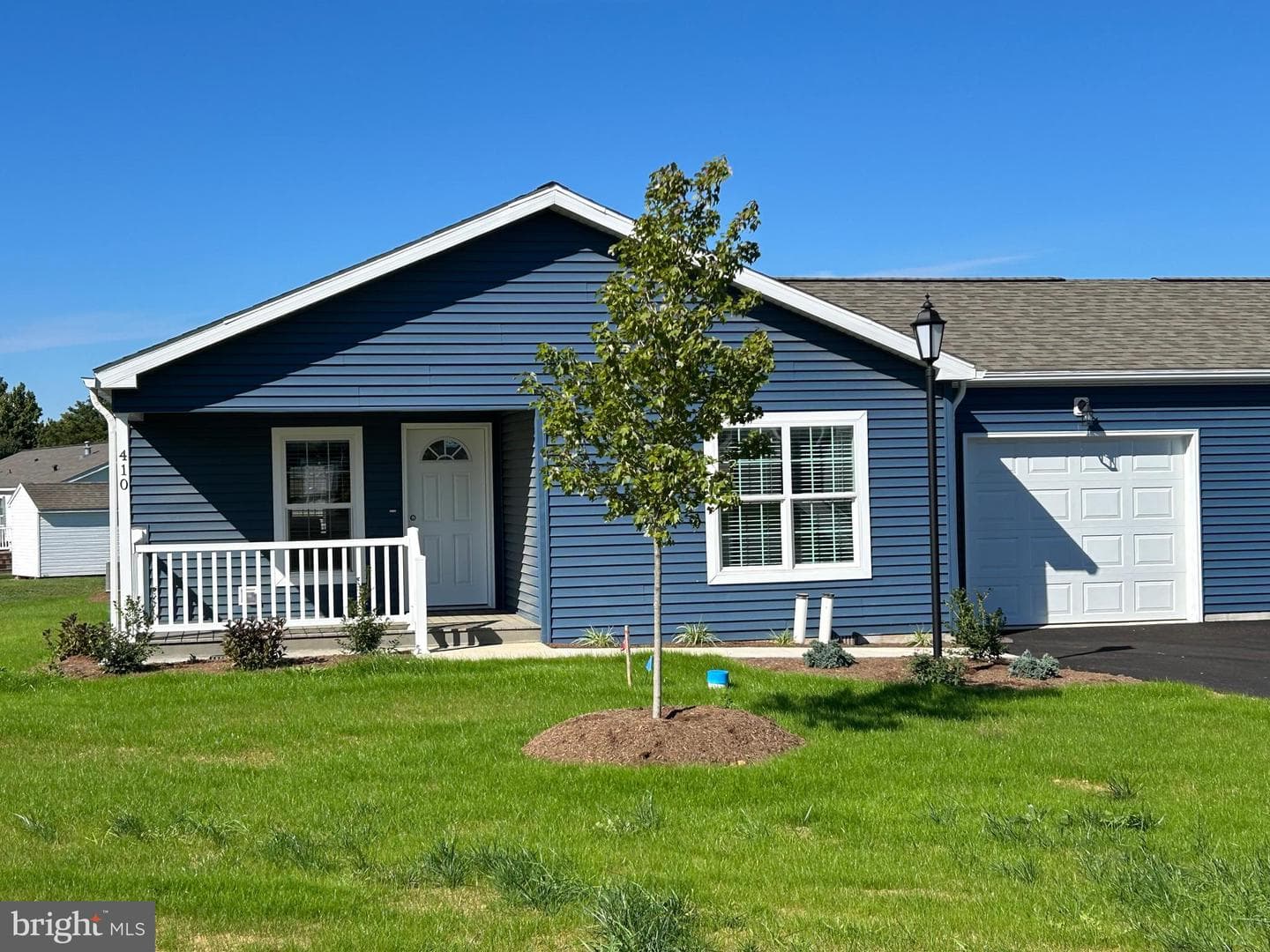 410 Eastwood Lane photo 2