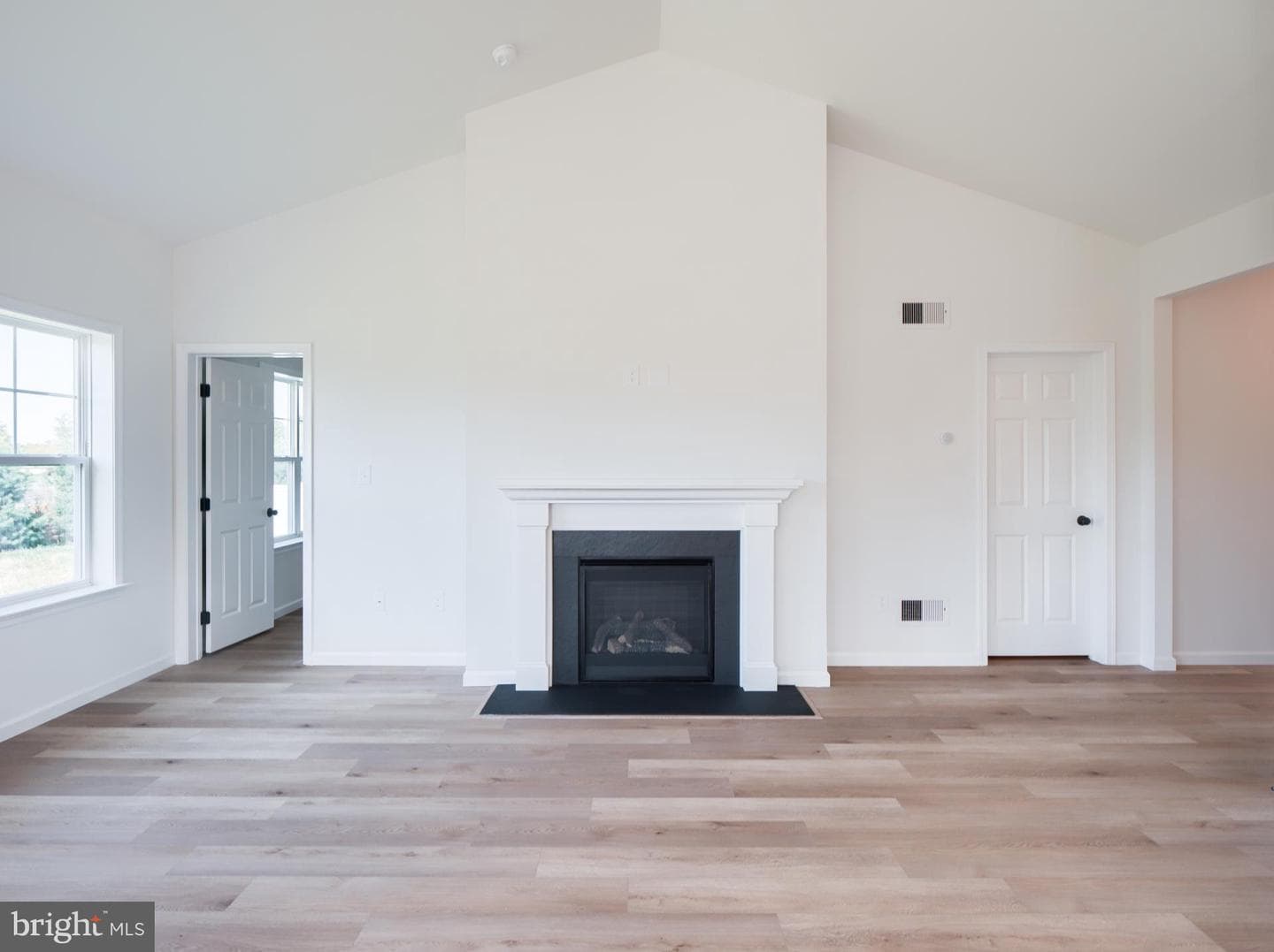 1231 Hershey Lane photo 3