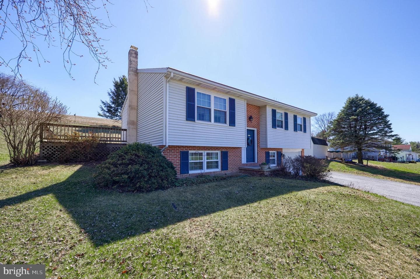 310 Long Lane photo 2