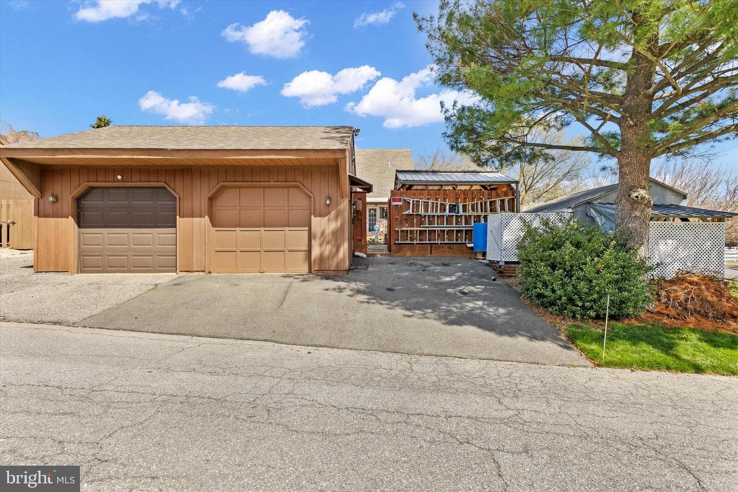 200 Huntington Drive photo 32