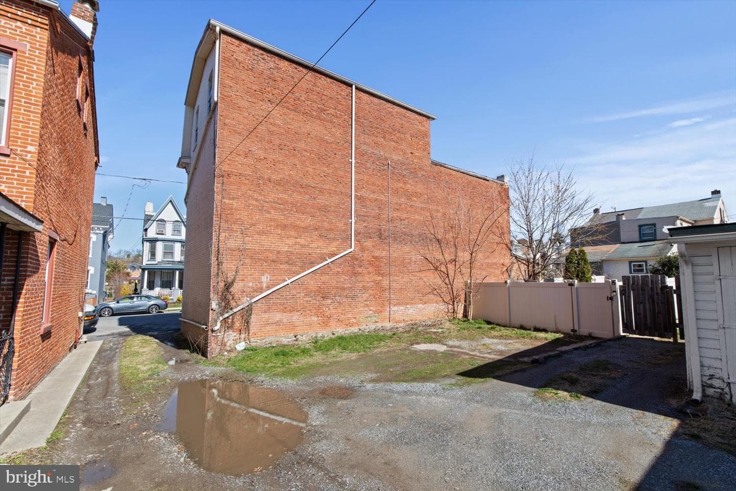 644 Chestnut Street photo 13