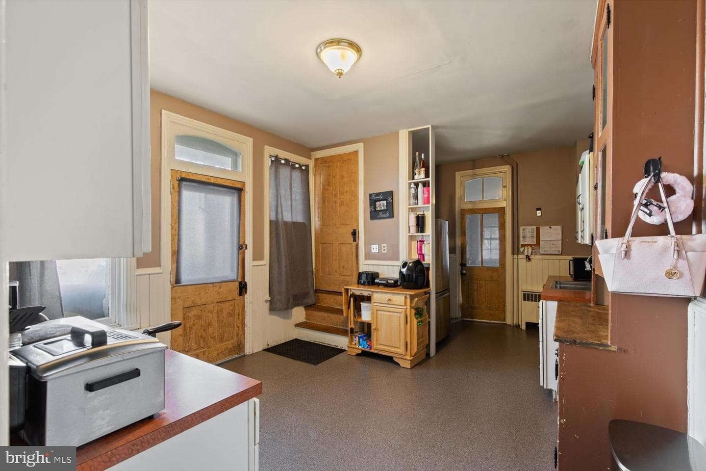 644 Chestnut Street photo 5