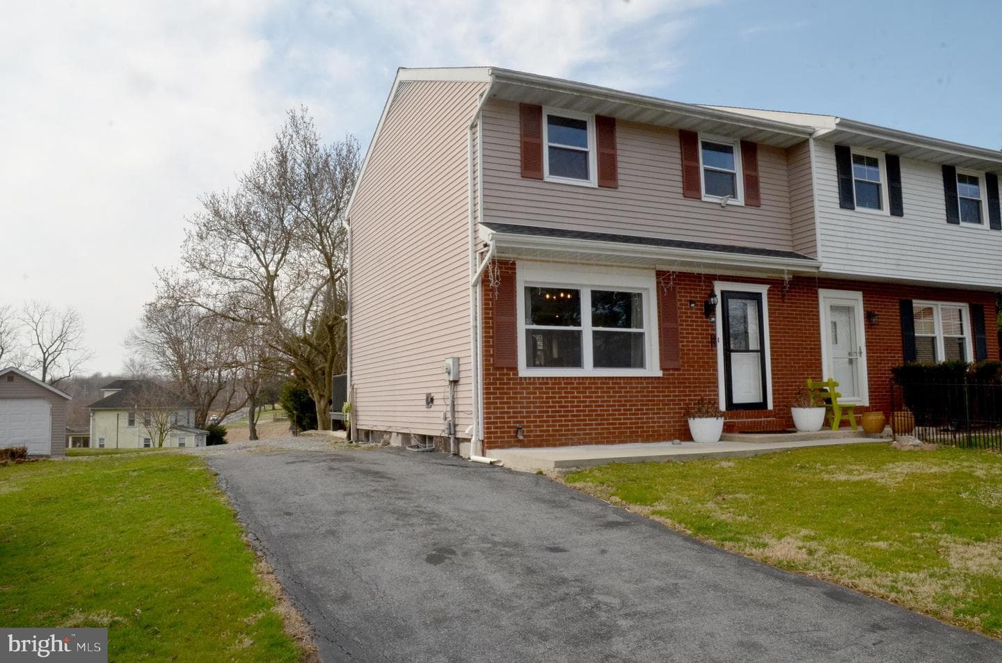 116 Turnbridge Drive photo 3