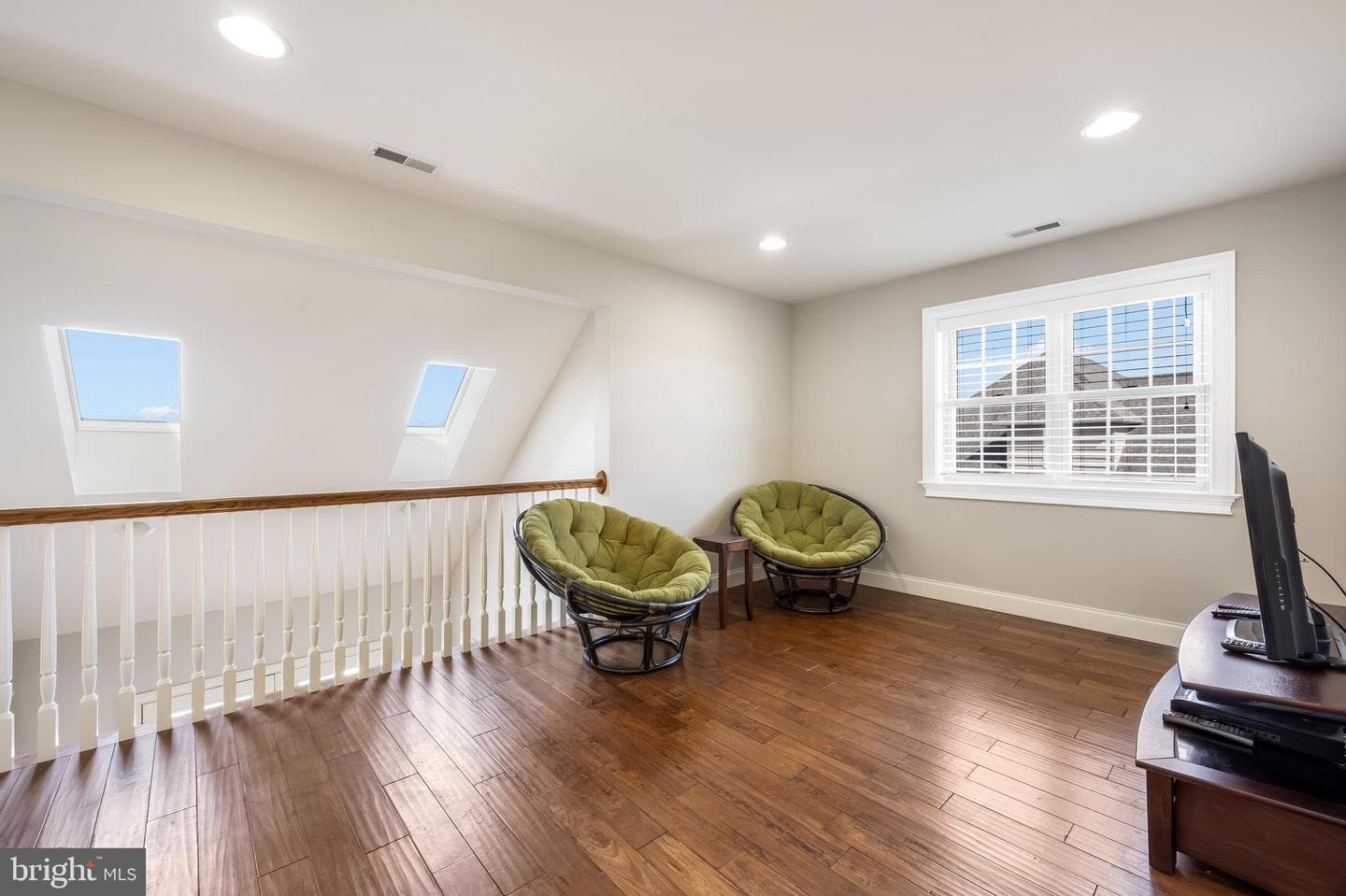 343 Ecker Drive photo 23