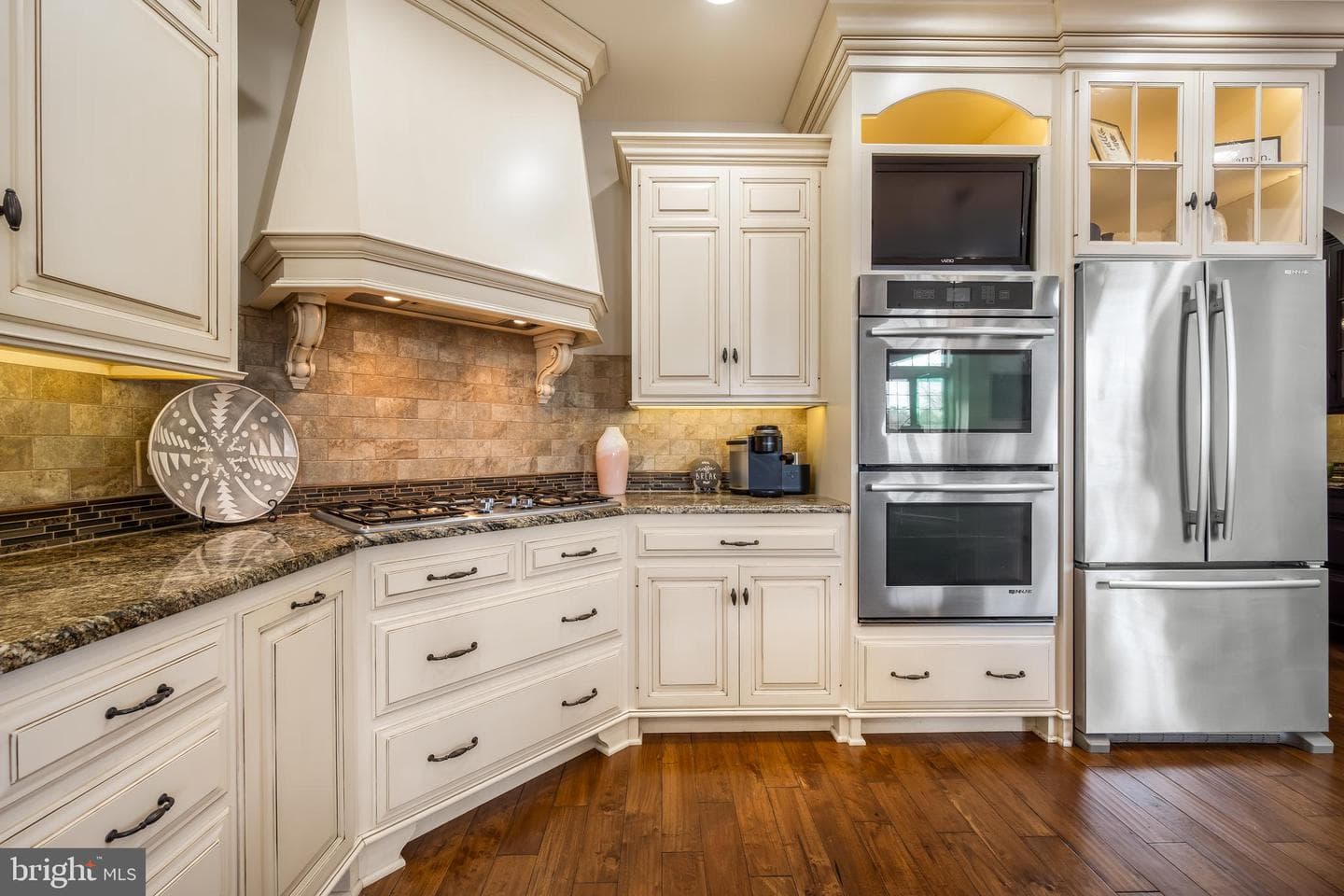 343 Ecker Drive photo 4