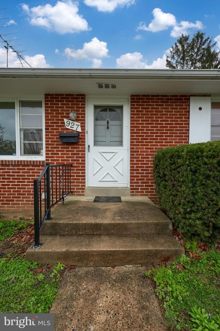 927 Rolridge Avenue photo 9