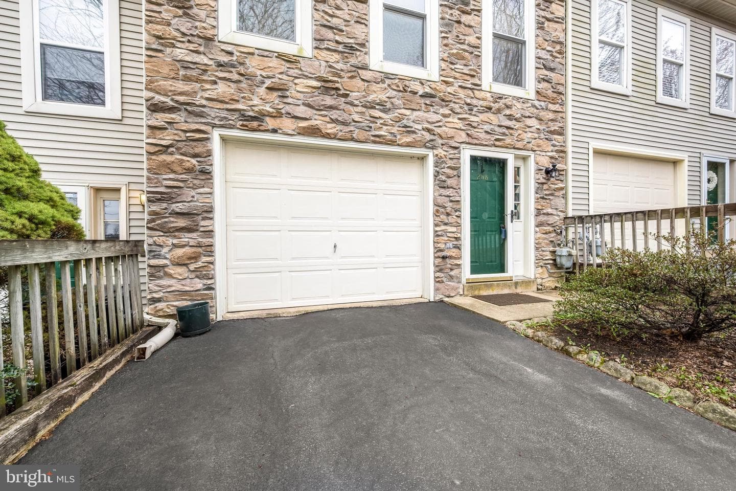 208 Oakridge Drive photo 20